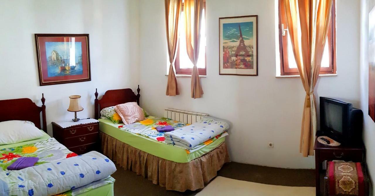Hostel Pansion Lion Sarajevo Eksteriør billede