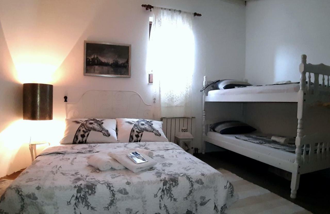 Hostel Pansion Lion Sarajevo Eksteriør billede